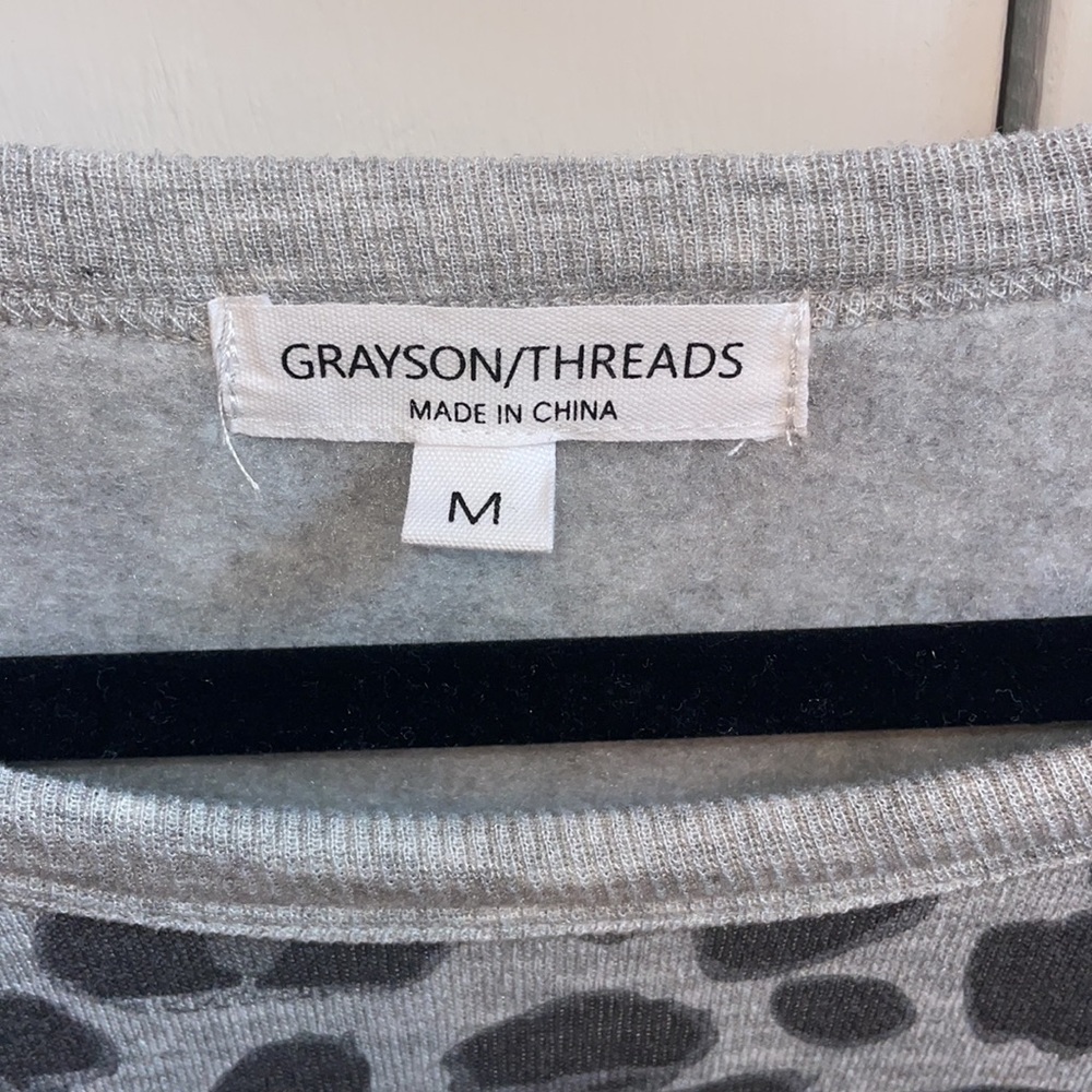 Sweater - Picture 2 of 3